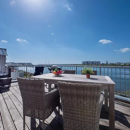 Maisonette-fewo-ostseeflair-by-seeblick-ferien-oro-erste-wasserreihe-e-saeule Appartamento Olpenitz